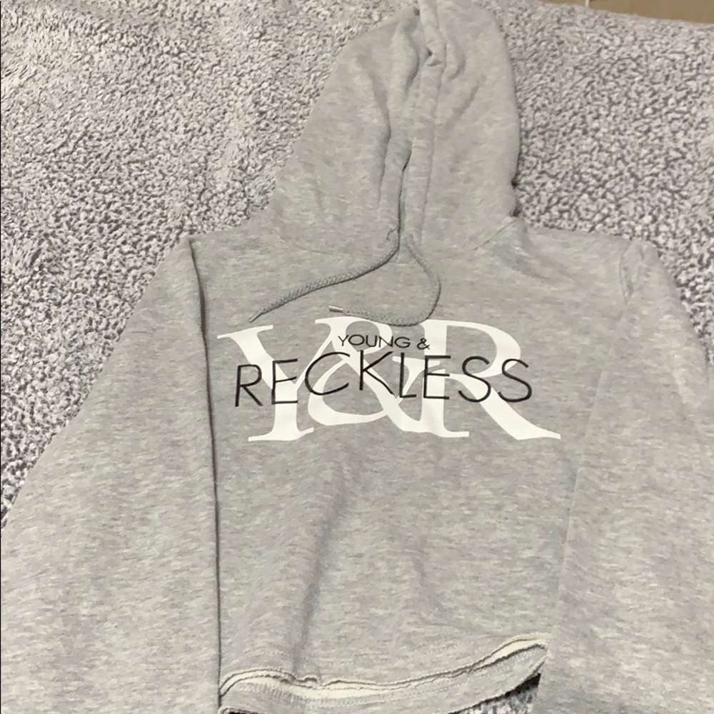 Cropped hooded sweater